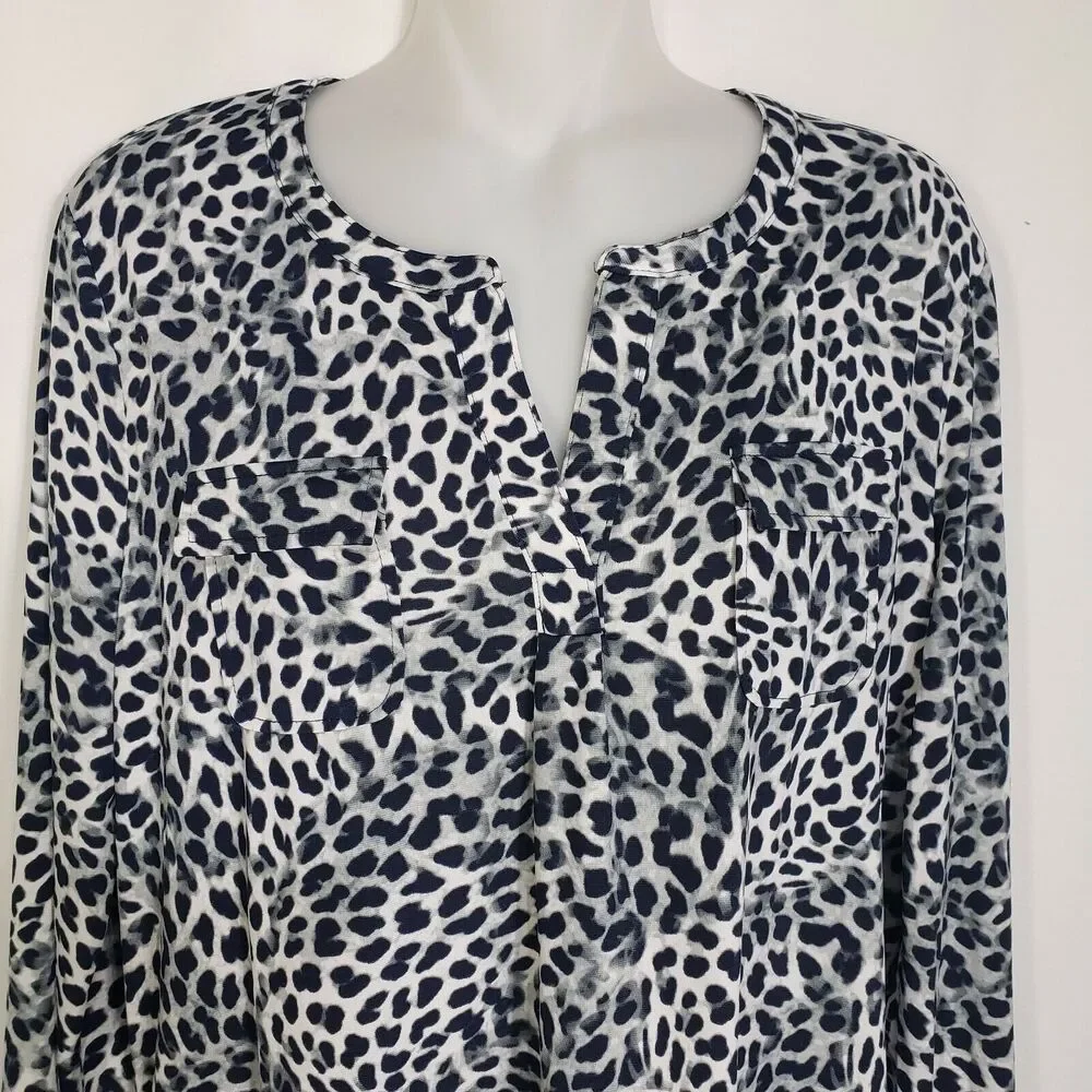 Jones New York Sport Womens Tunic Top Large Animal Print Pockets Split V Neck